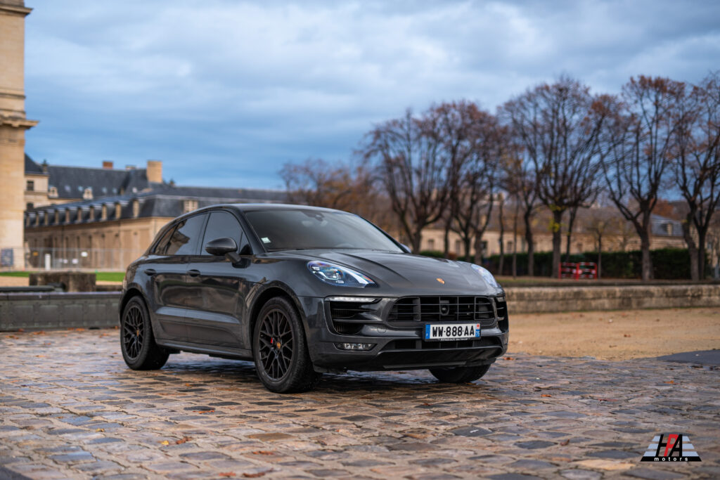 PORSCHE MACAN GTS