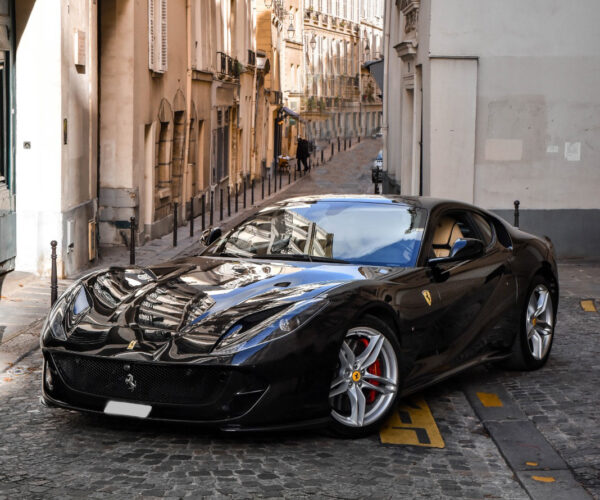 FERRARI 812 SUPERFAST