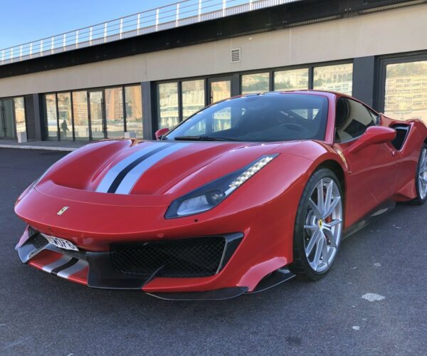 FERRARI 488 PISTA