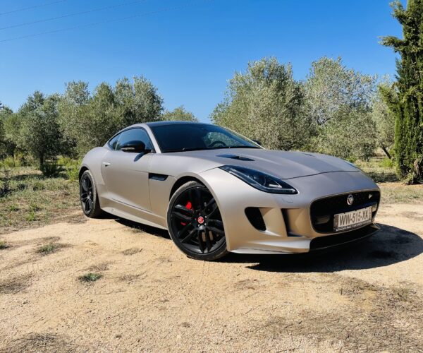 JAGUAR F-TYPE R