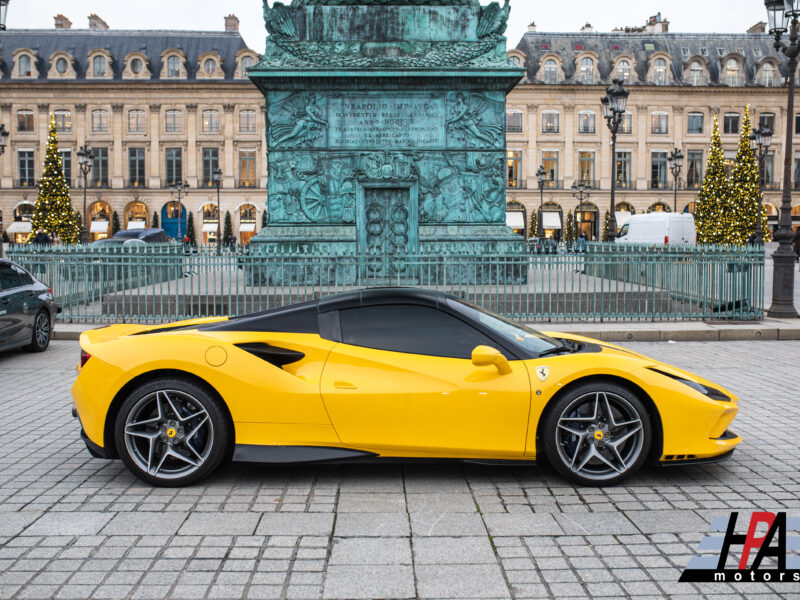 Ferrari F8 Spider Jaune Vendôme