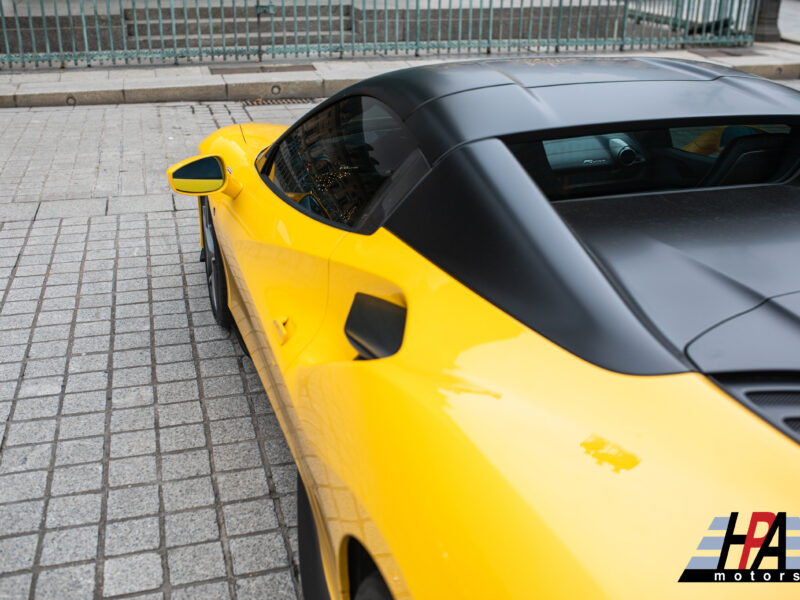 Ferrari F8 Spider Jaune Vendôme