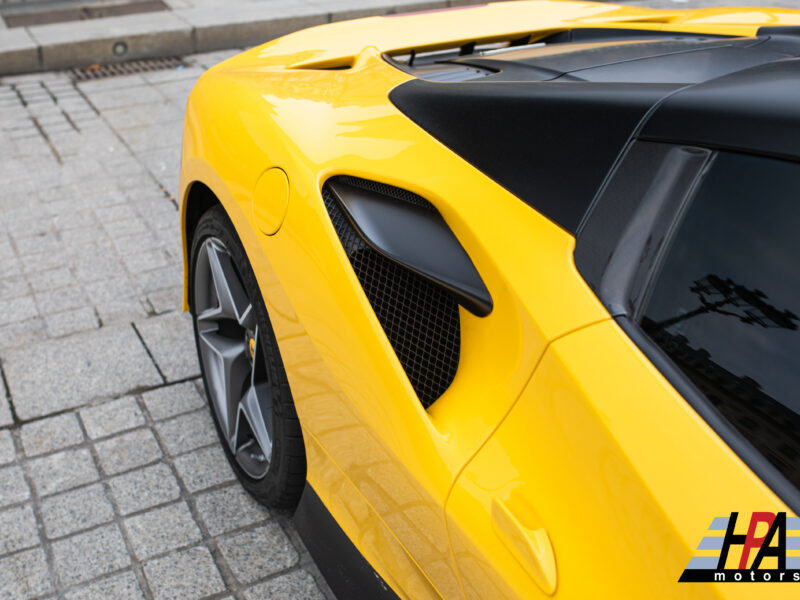 Ferrari F8 Spider Jaune Vendôme