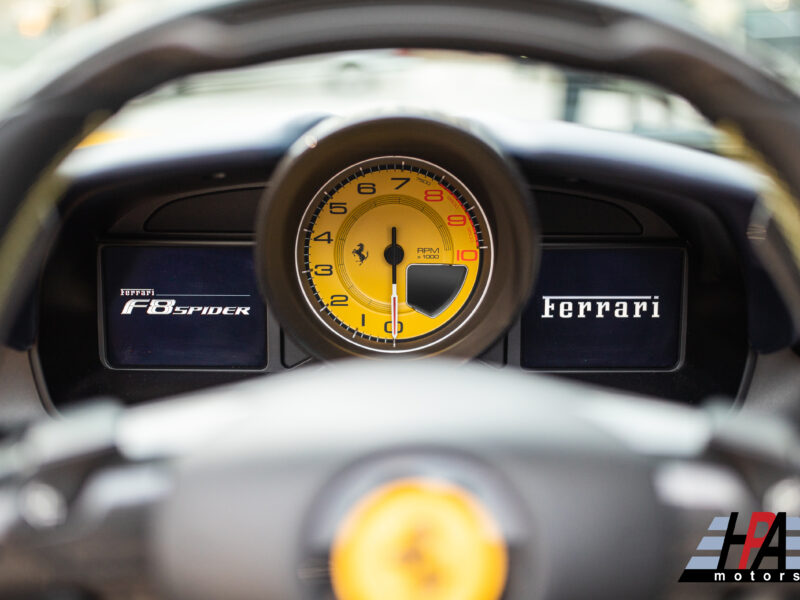 Ferrari F8 Spider Jaune Vendôme