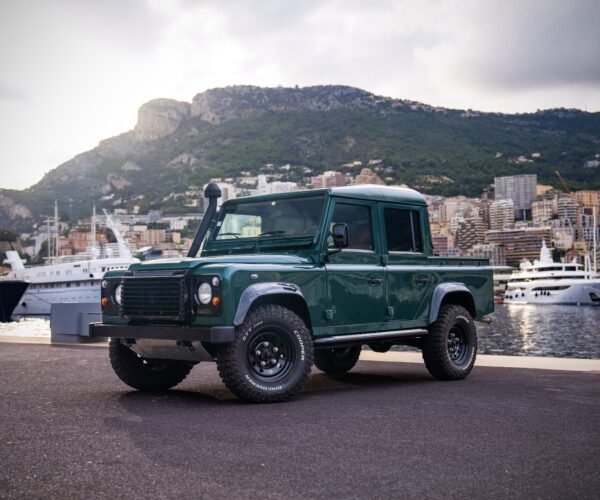 LAND ROVER DEFENDER « PICK UP » 1OF1