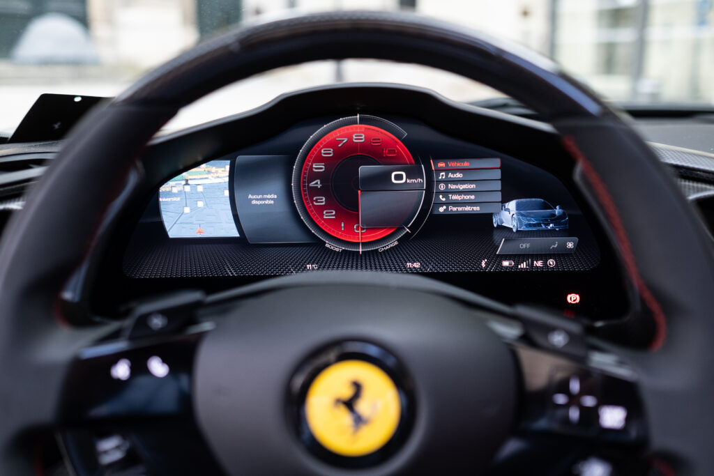 FERRARI SF90 SPIDER