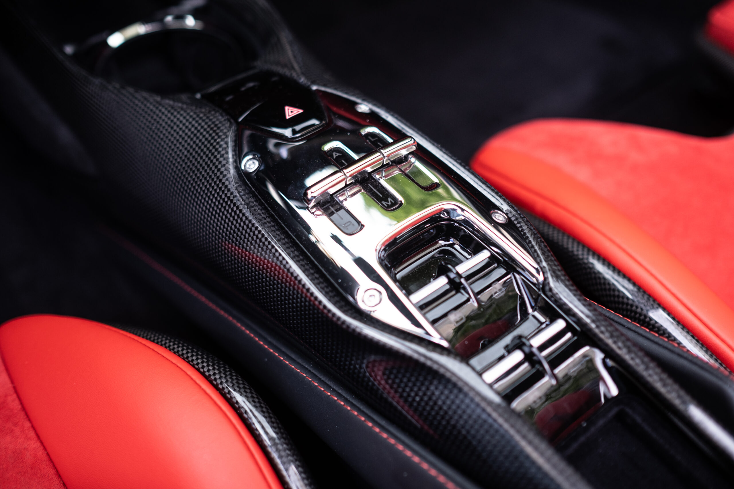 FERRARI SF90 SPIDER
