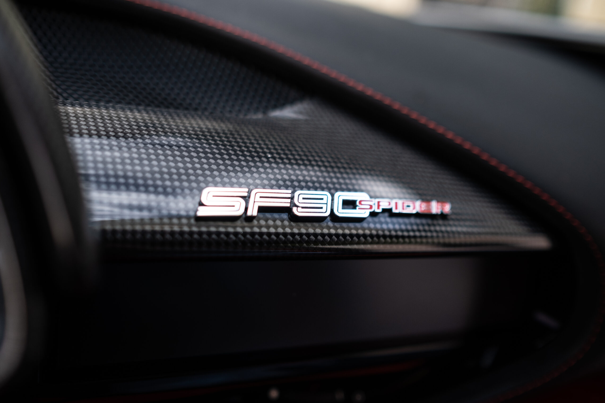 FERRARI SF90 SPIDER