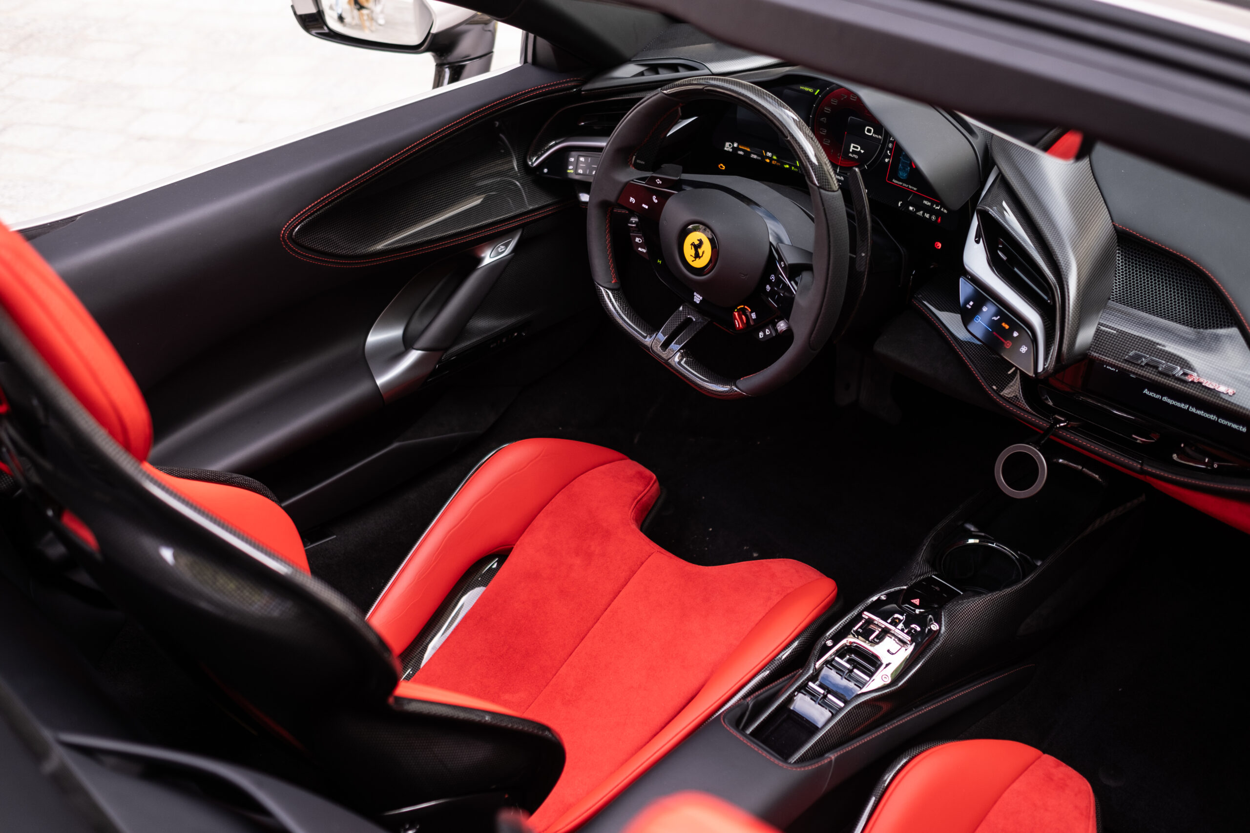 FERRARI SF90 SPIDER