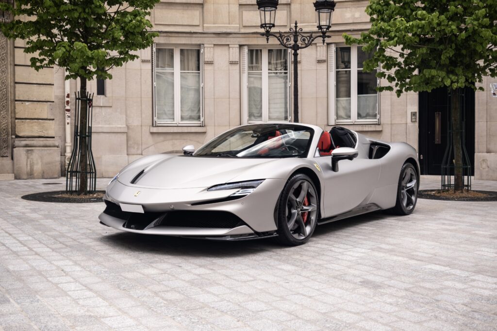 FERRARI SF90 SPIDER