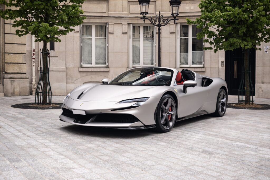 FERRARI SF90 SPIDER