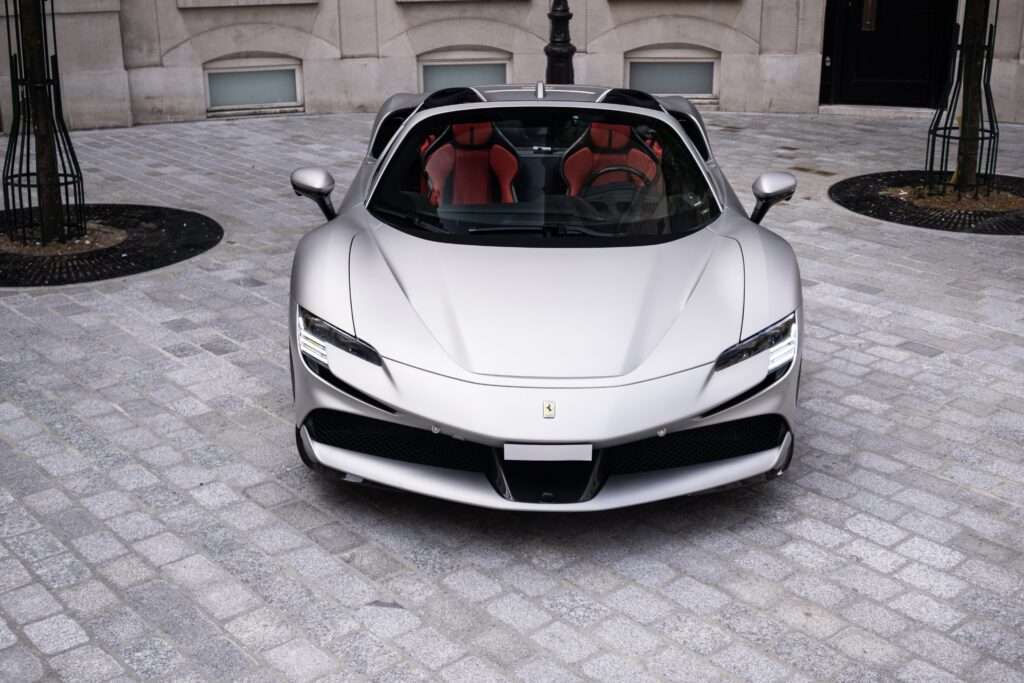 FERRARI SF90 SPIDER