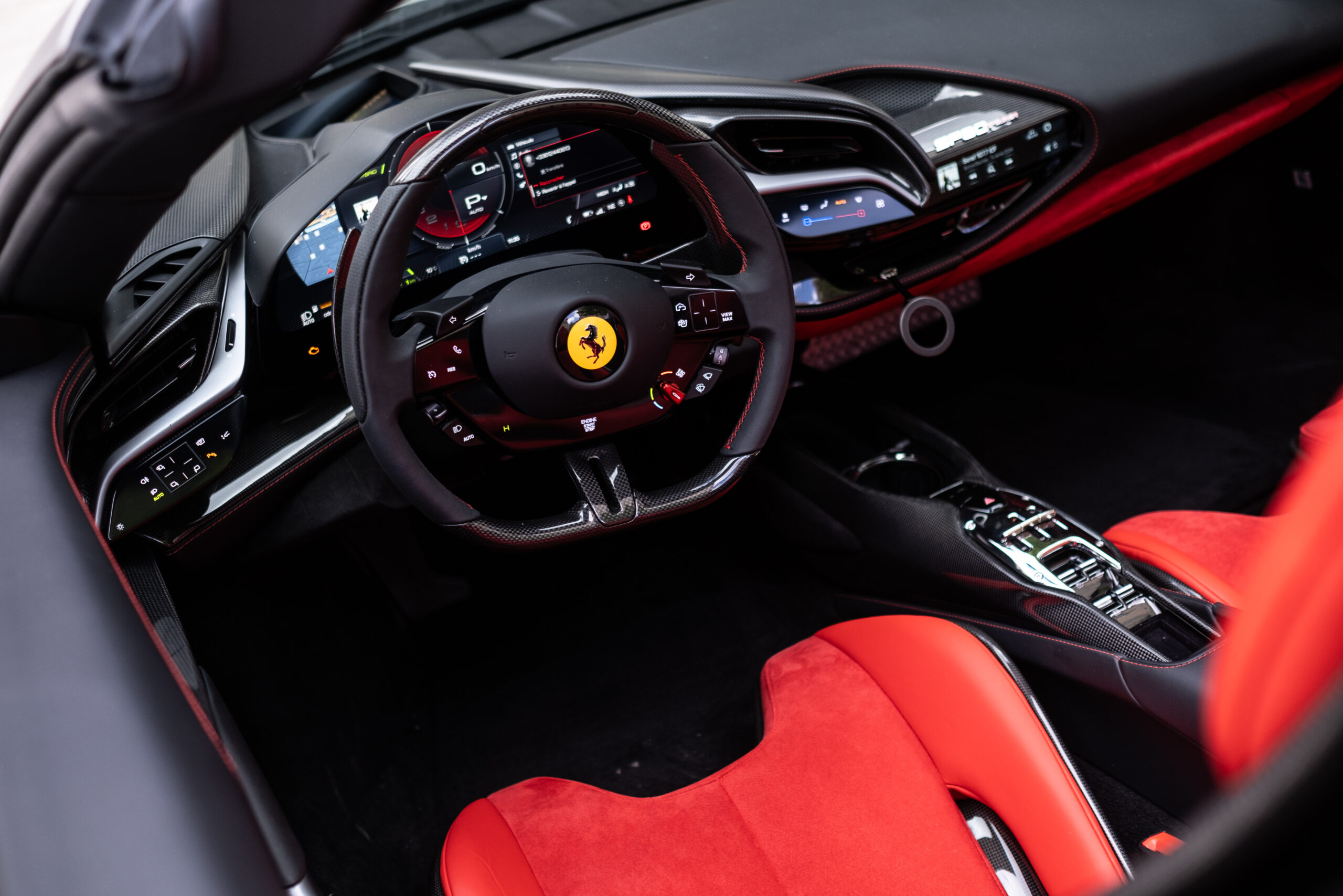 FERRARI SF90 SPIDER