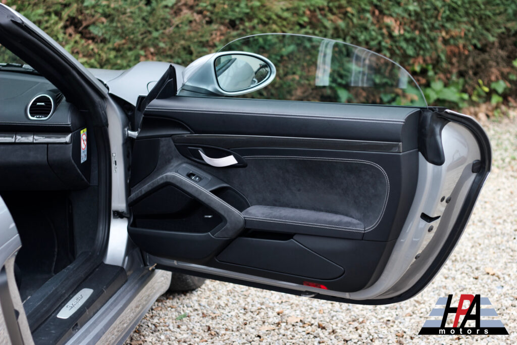 PORSCHE 718 SPYDER