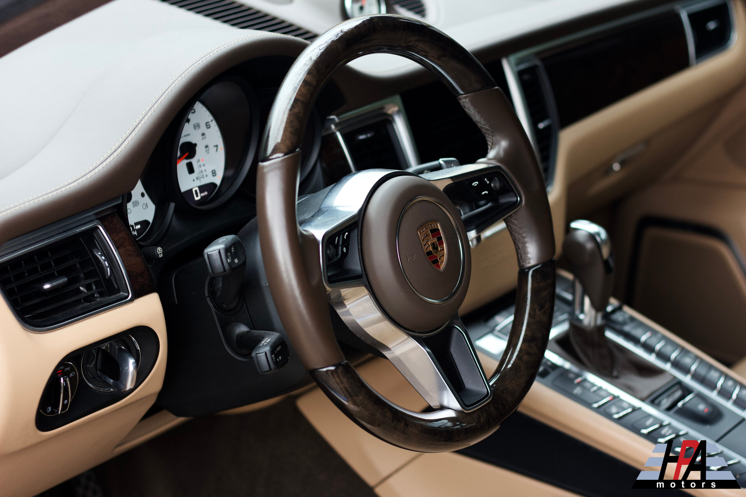 PORSCHE MACAN S