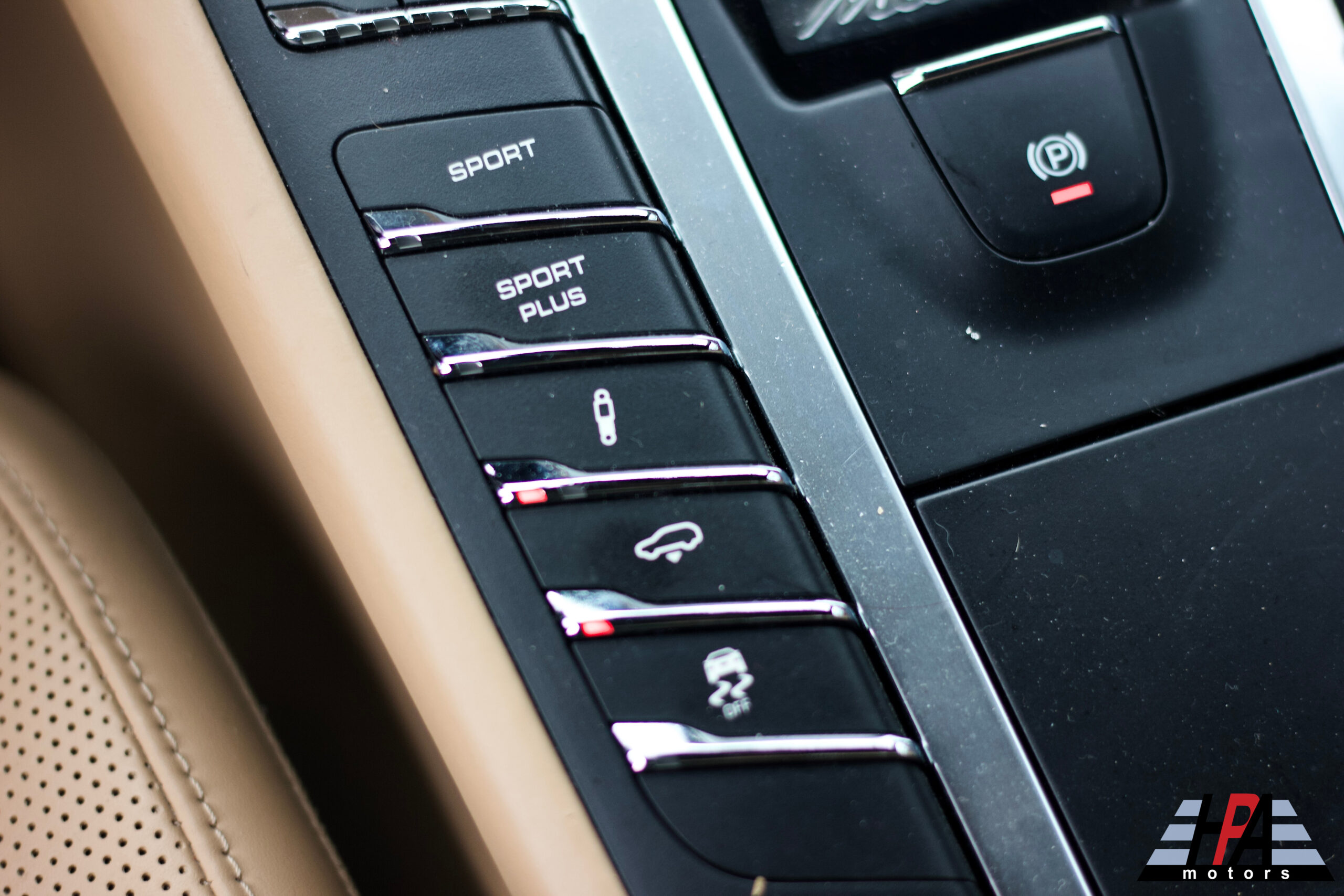 PORSCHE MACAN S