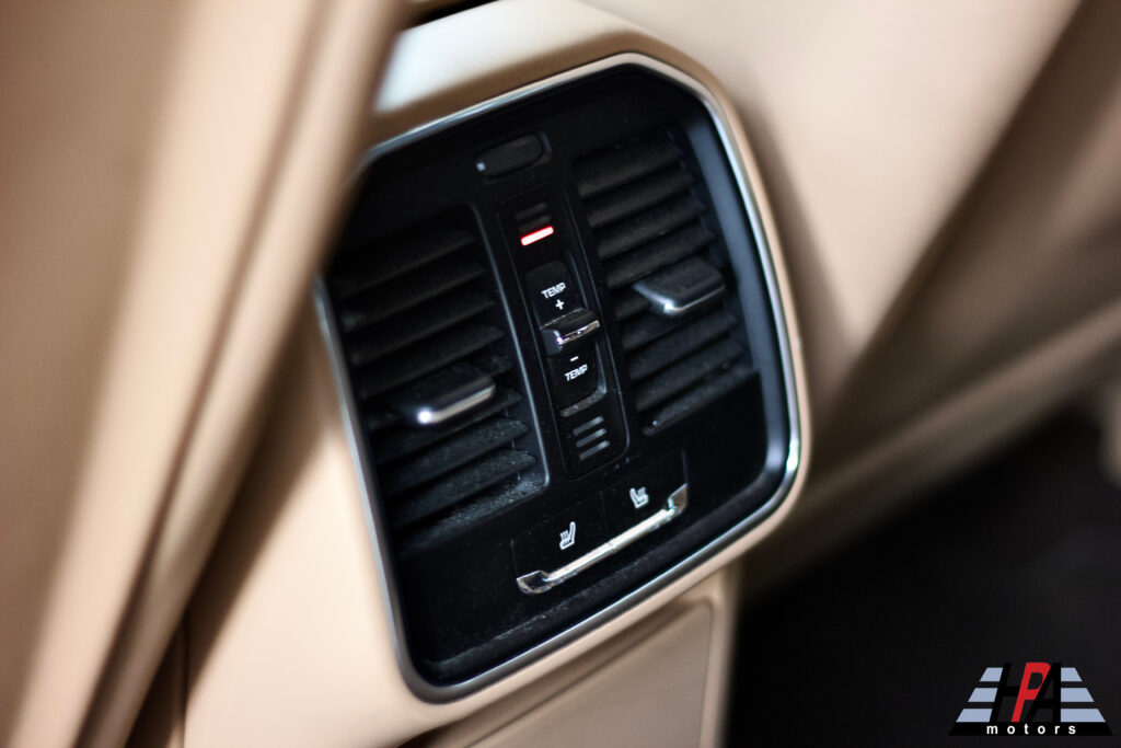 PORSCHE MACAN S