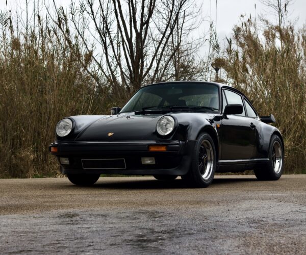 PORSCHE 930 TURBO 3.3
