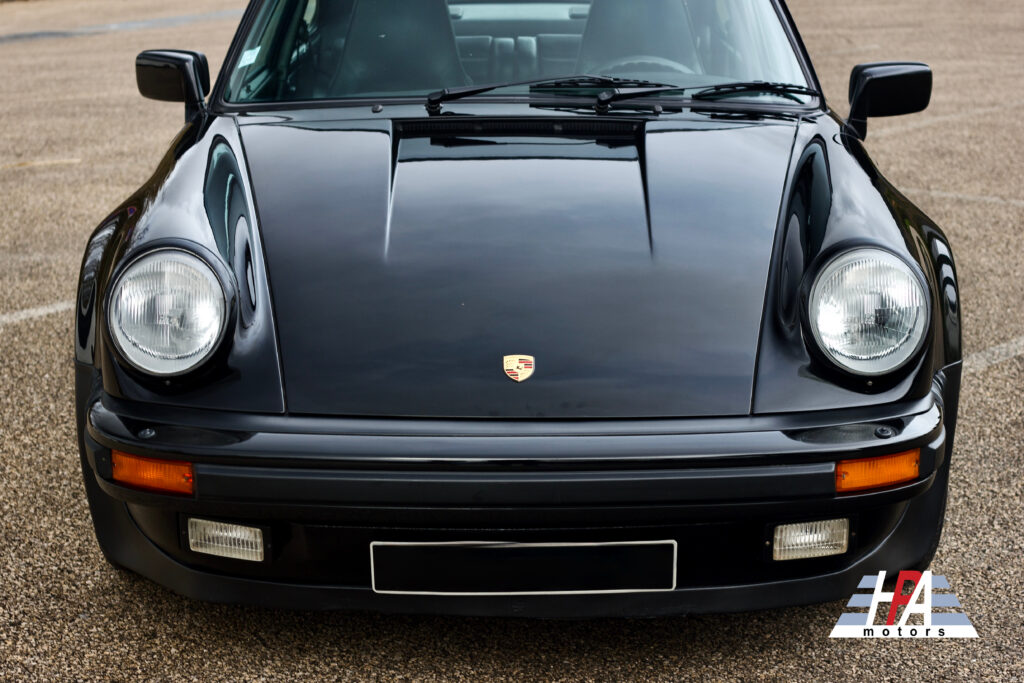 PORSCHE 930 TURBO