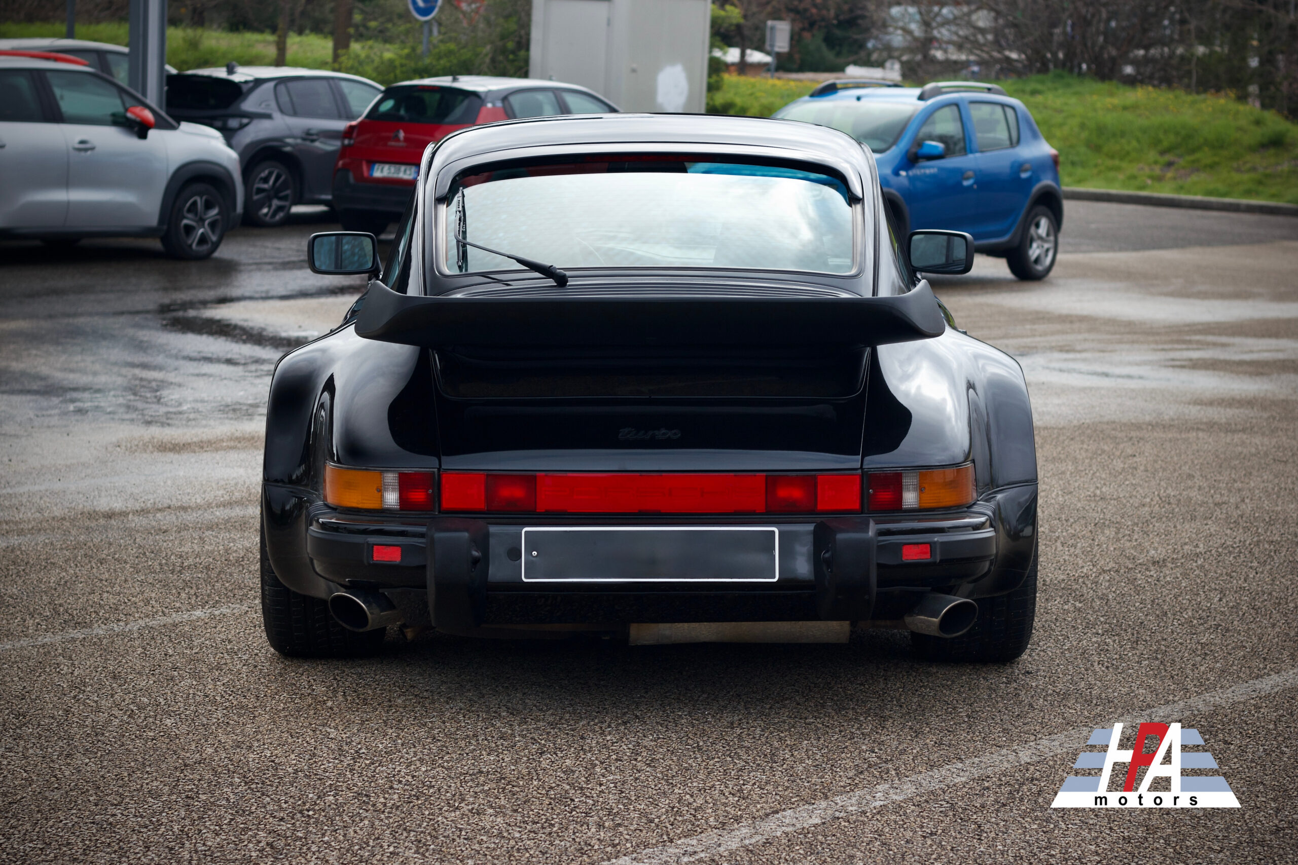 PORSCHE 930 TURBO