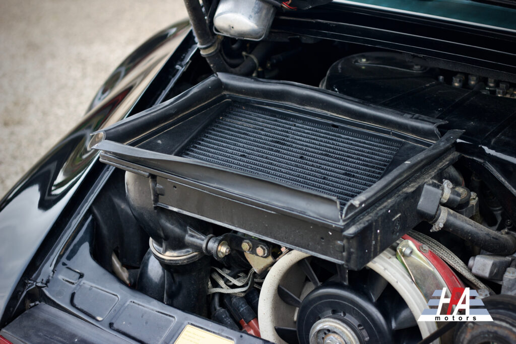 PORSCHE 930 TURBO