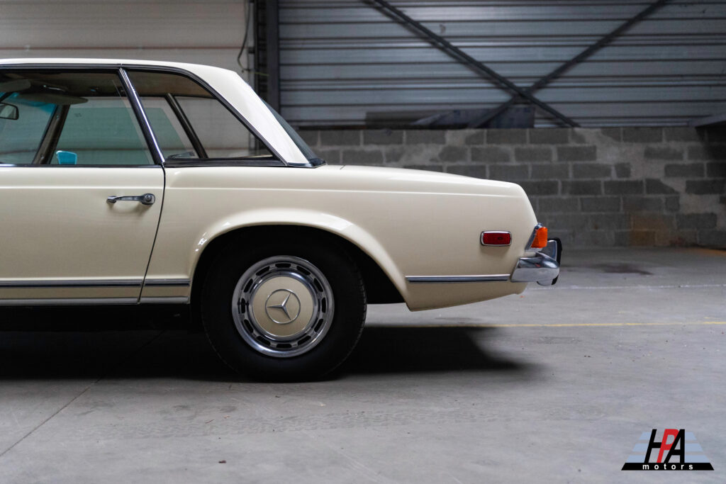 MERCEDES 280 SL PAGODE