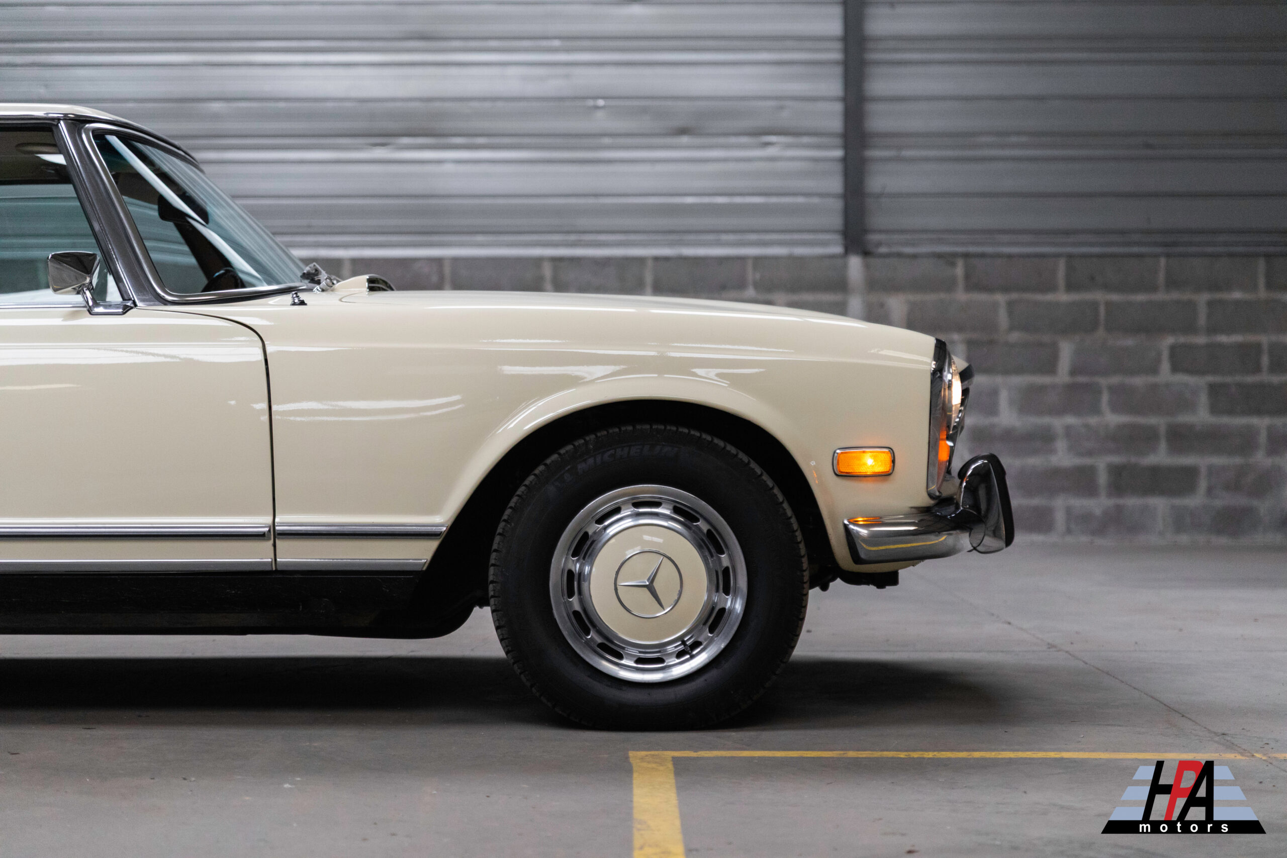MERCEDES 280 SL PAGODE