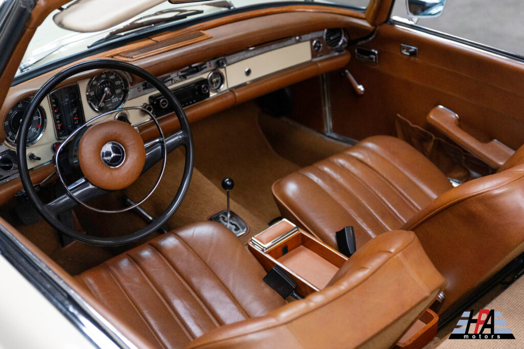 MERCEDES 280 SL PAGODE