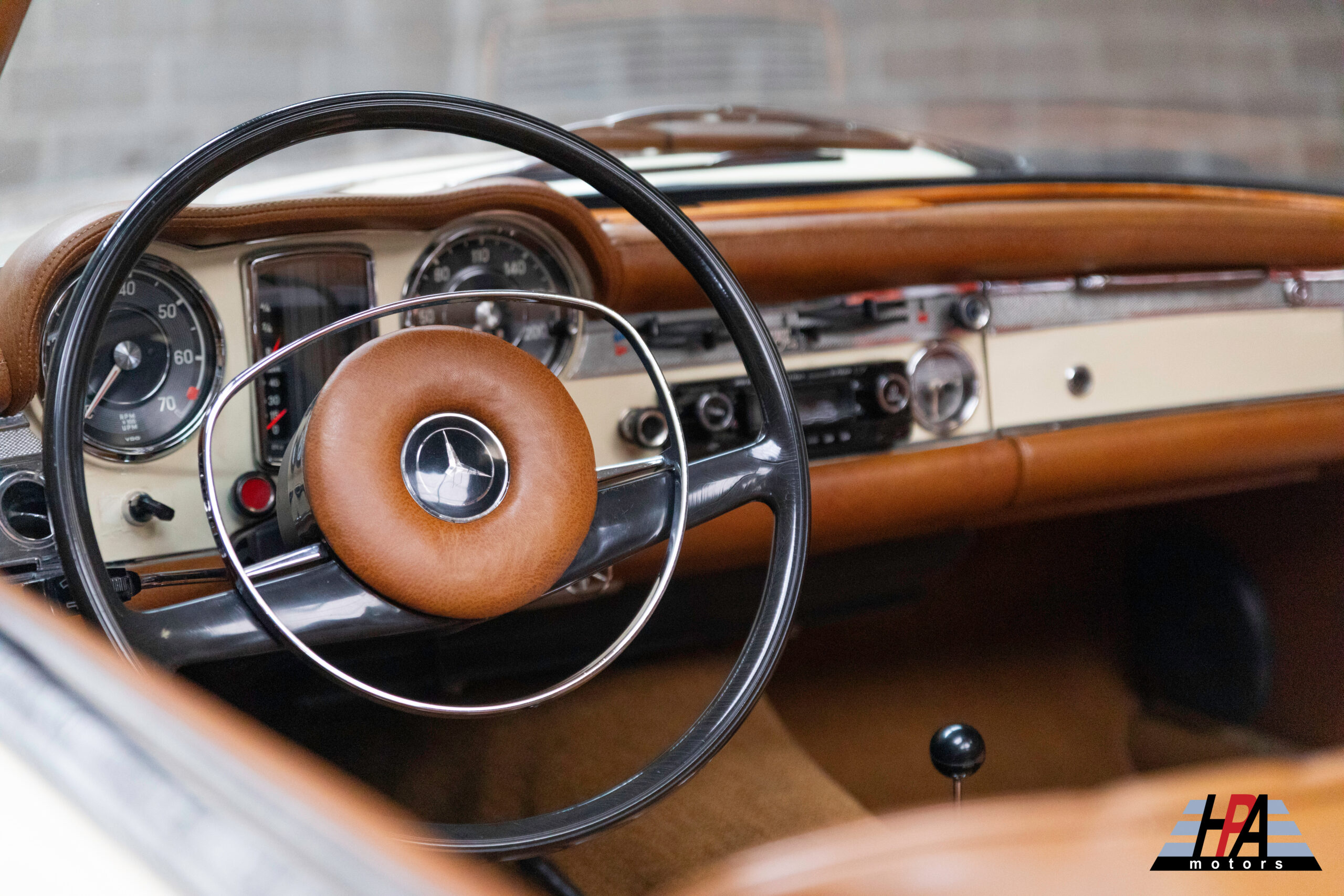 MERCEDES 280 SL PAGODE