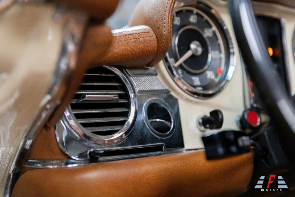 MERCEDES 280 SL PAGODE