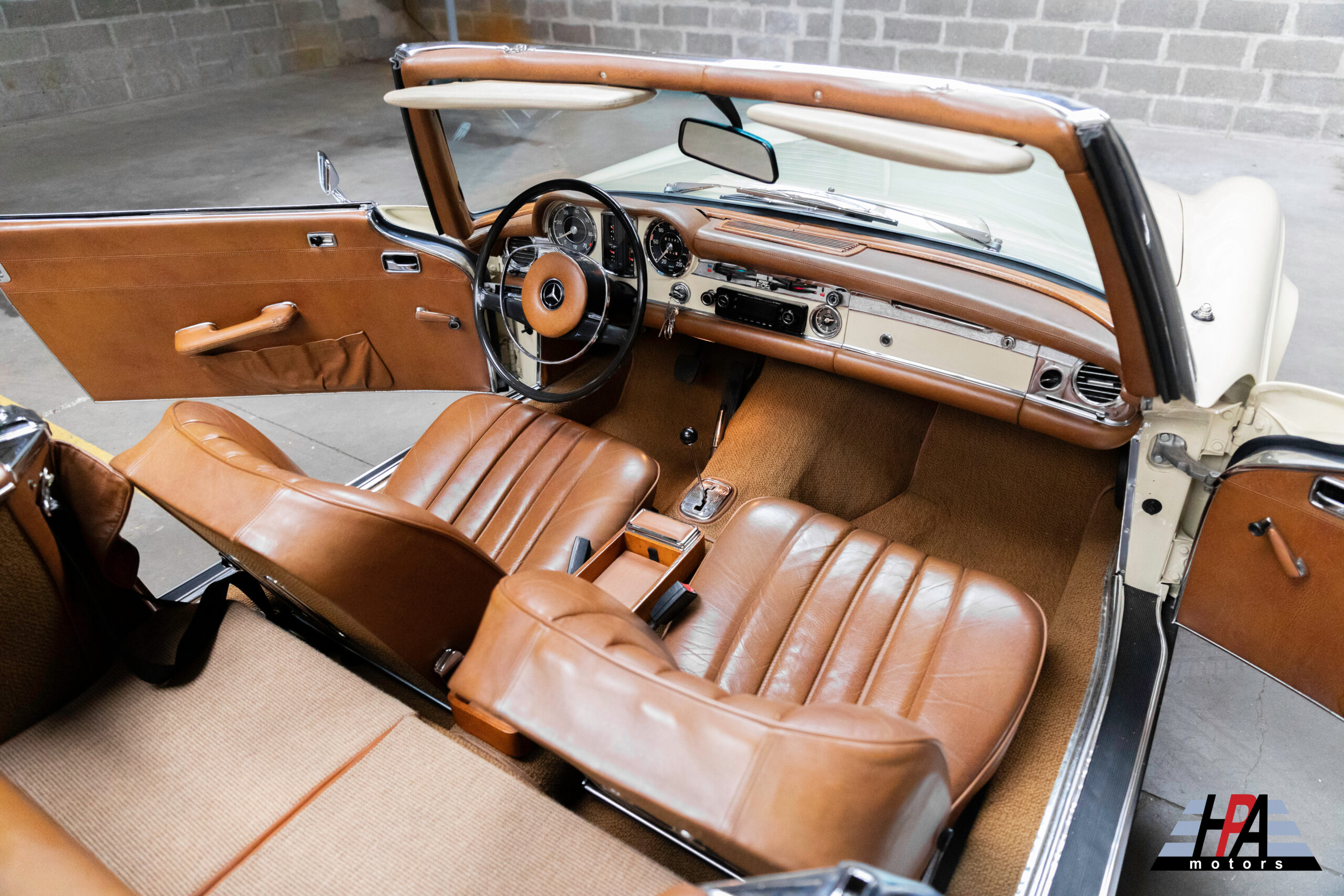 MERCEDES 280 SL PAGODE