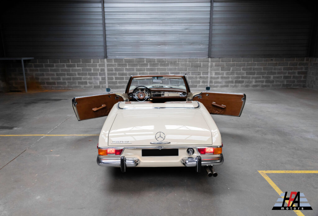 MERCEDES 280 SL PAGODE