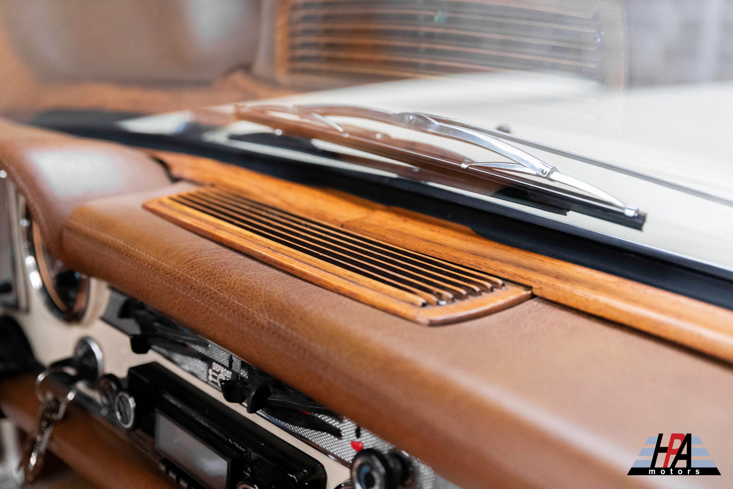 MERCEDES 280 SL PAGODE