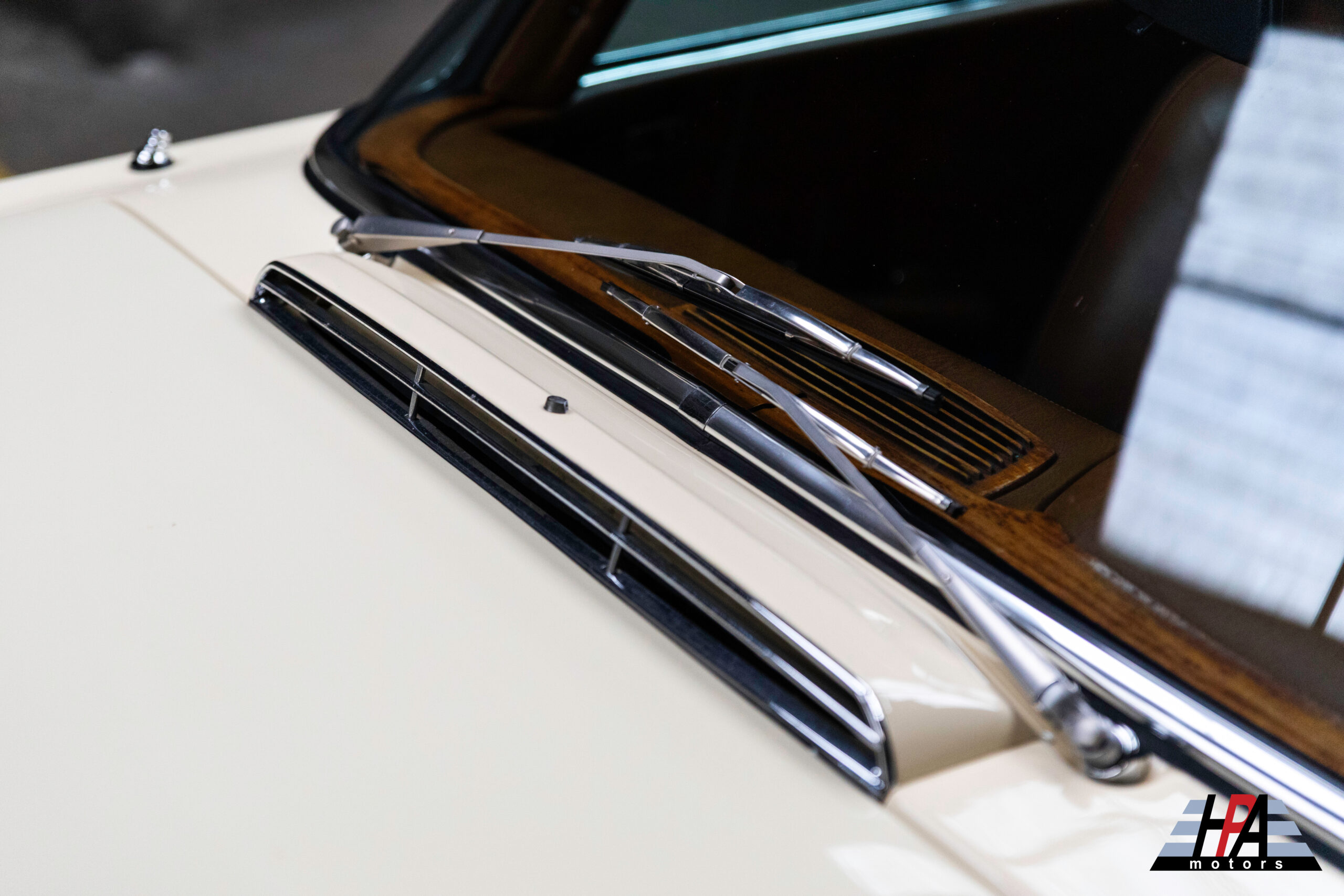 MERCEDES 280 SL PAGODE
