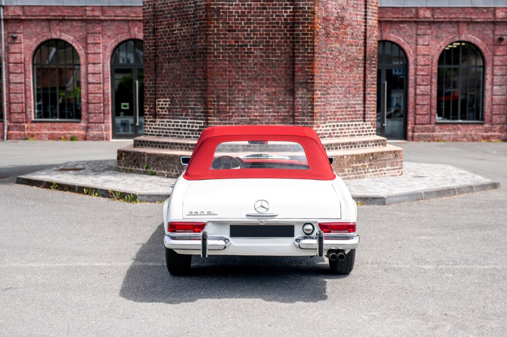 MERCEDES 250 SL PAGODE