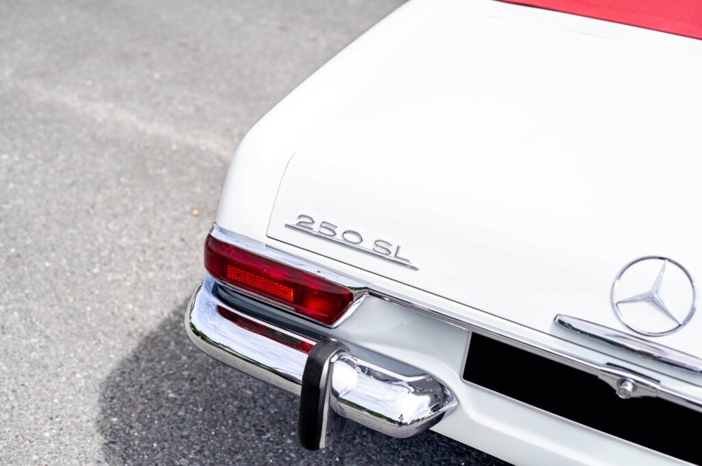 MERCEDES 250 SL PAGODE