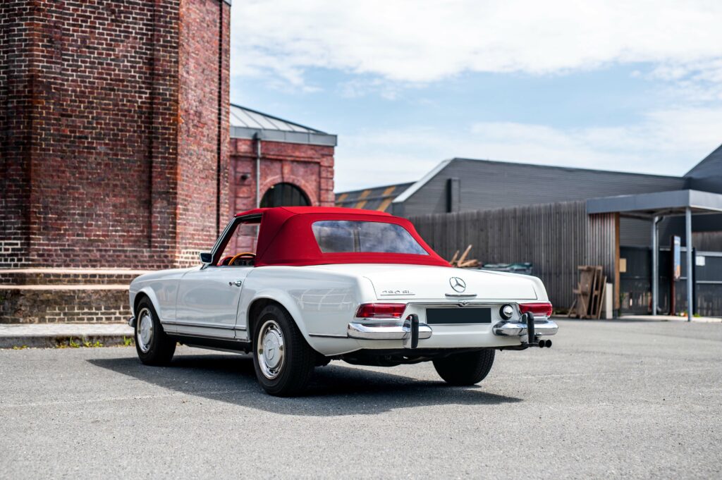 MERCEDES 250 SL PAGODE