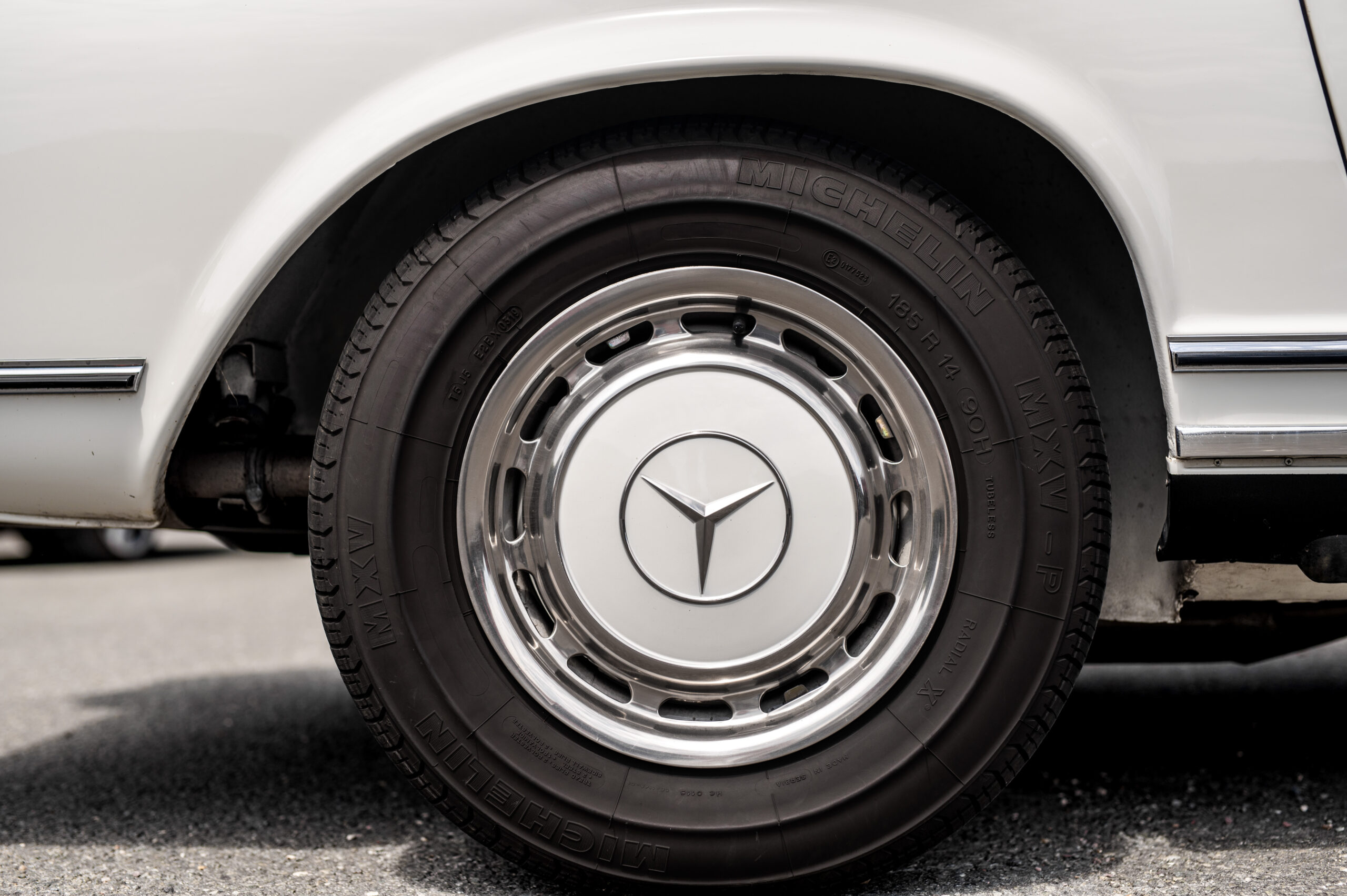 MERCEDES 250 SL PAGODE