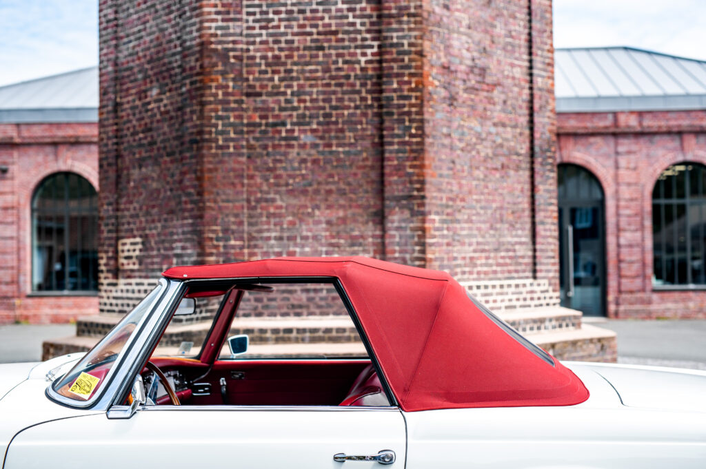 MERCEDES 250 SL PAGODE