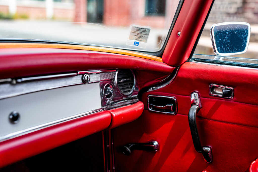 MERCEDES 250 SL PAGODE