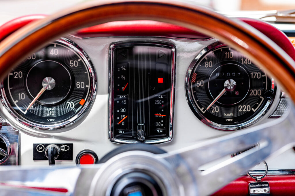 MERCEDES 250 SL PAGODE