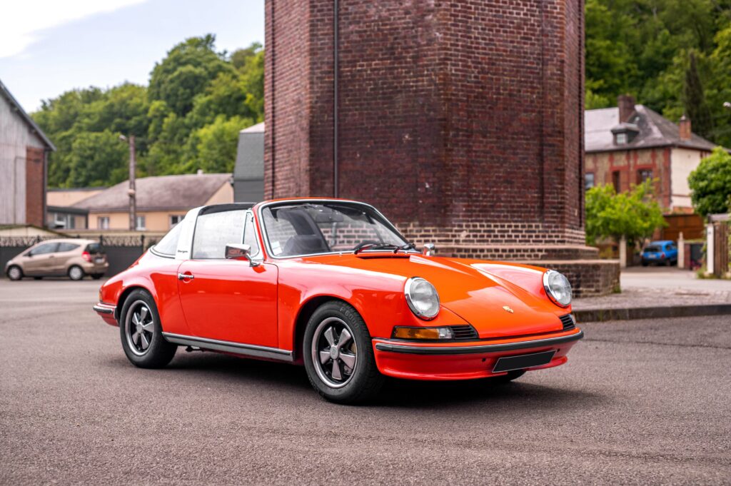 PORSCHE 911 2.4S TARGA