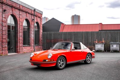 PORSCHE 911 2.4S TARGA
