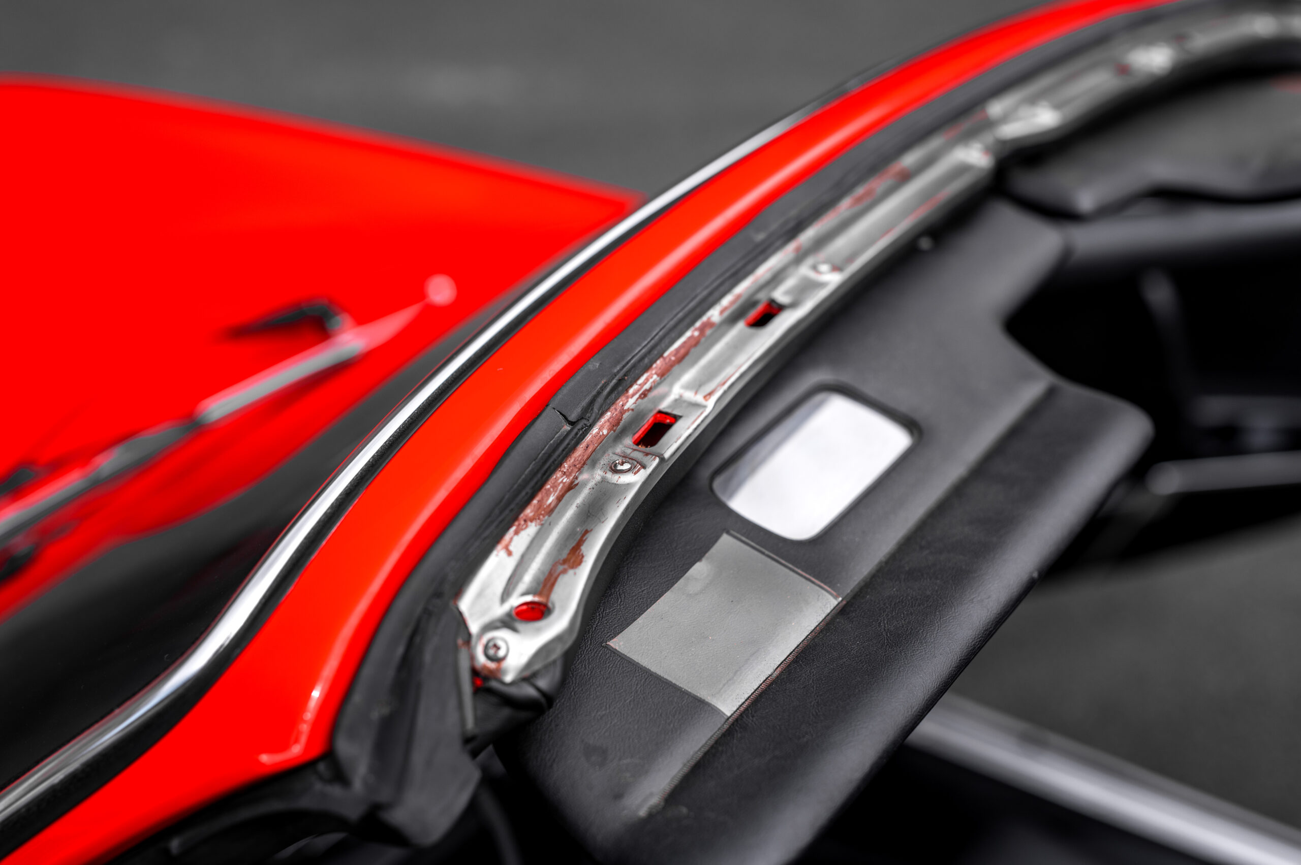 PORSCHE 911 2.4S TARGA
