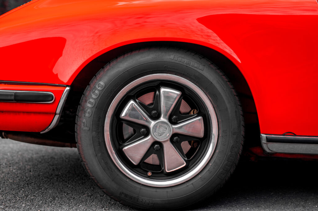 PORSCHE 911 2.4S TARGA