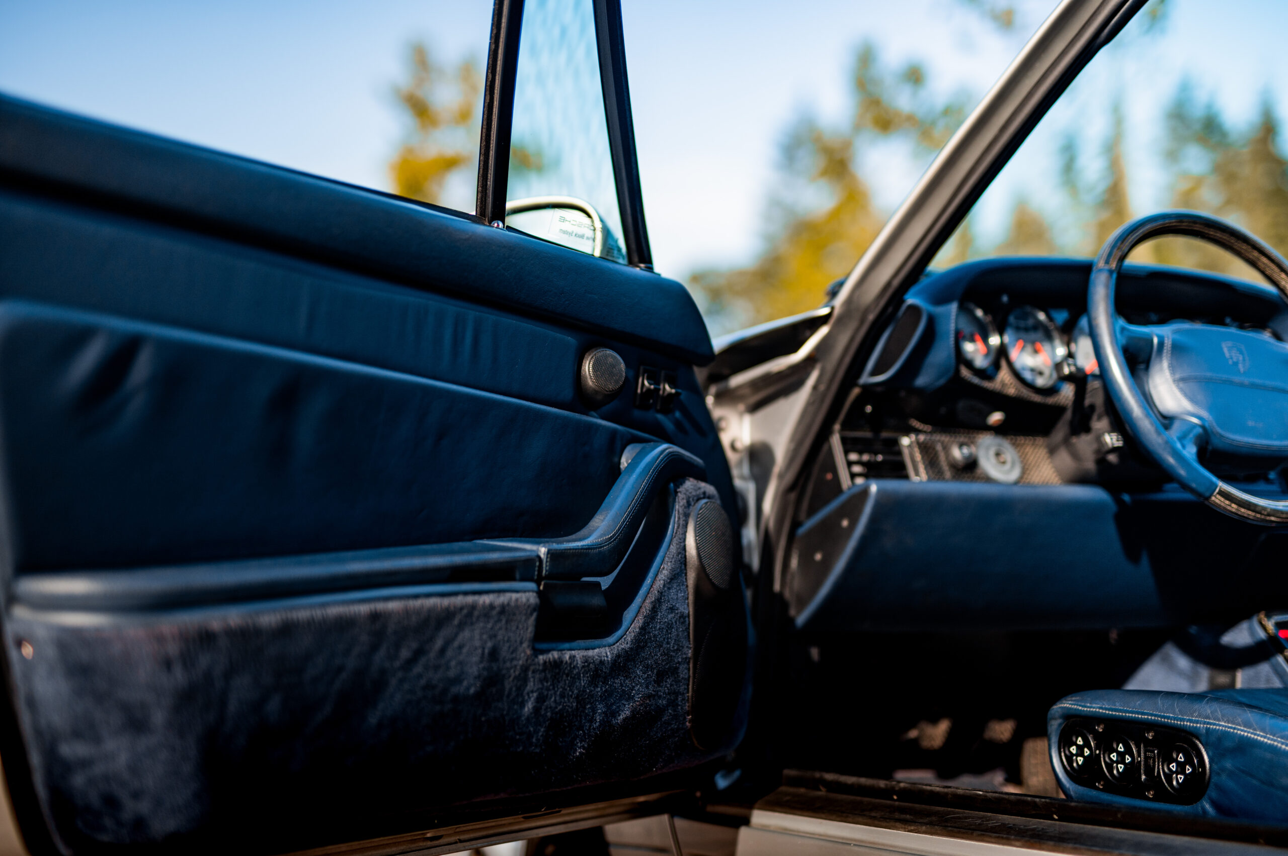 PORSCHE 993 CABRIOLET X51