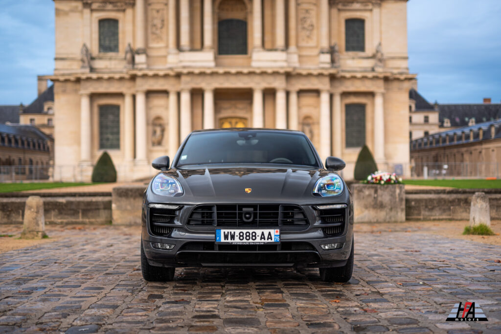 PORSCHE MACAN GTS