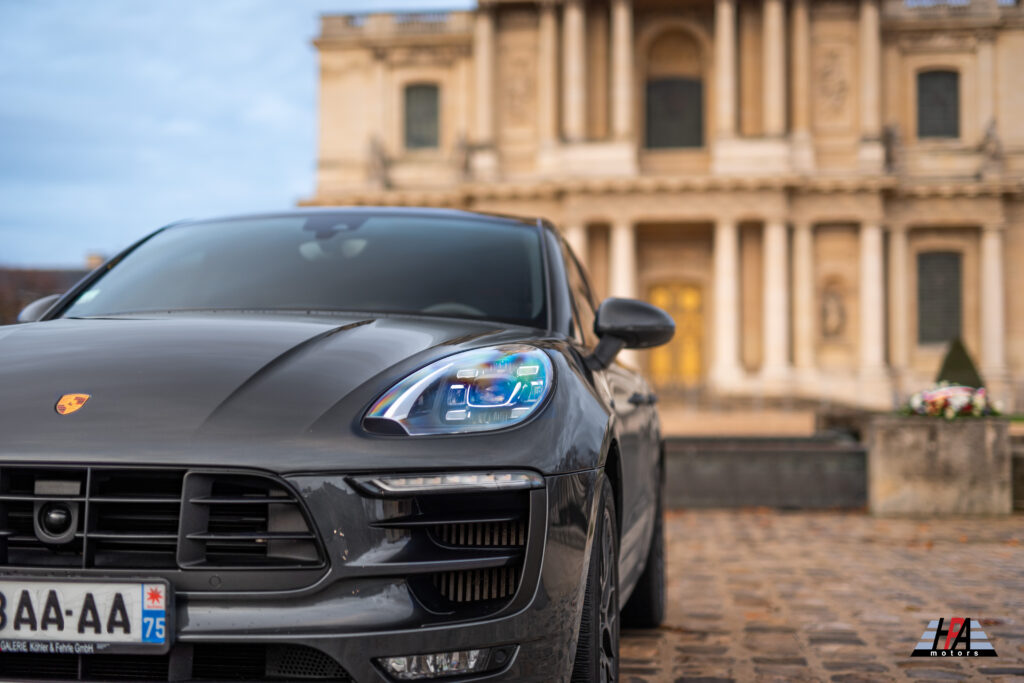 PORSCHE MACAN GTS