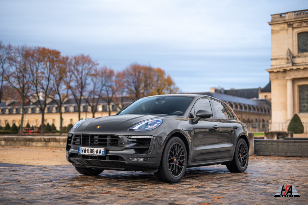 PORSCHE MACAN GTS