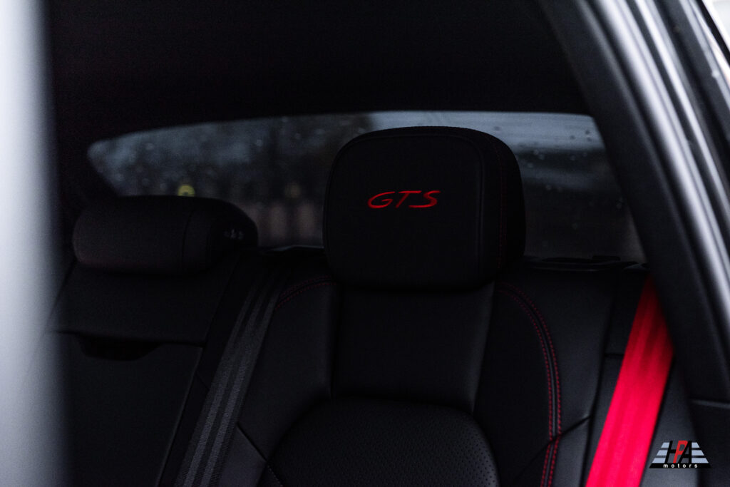 PORSCHE MACAN GTS